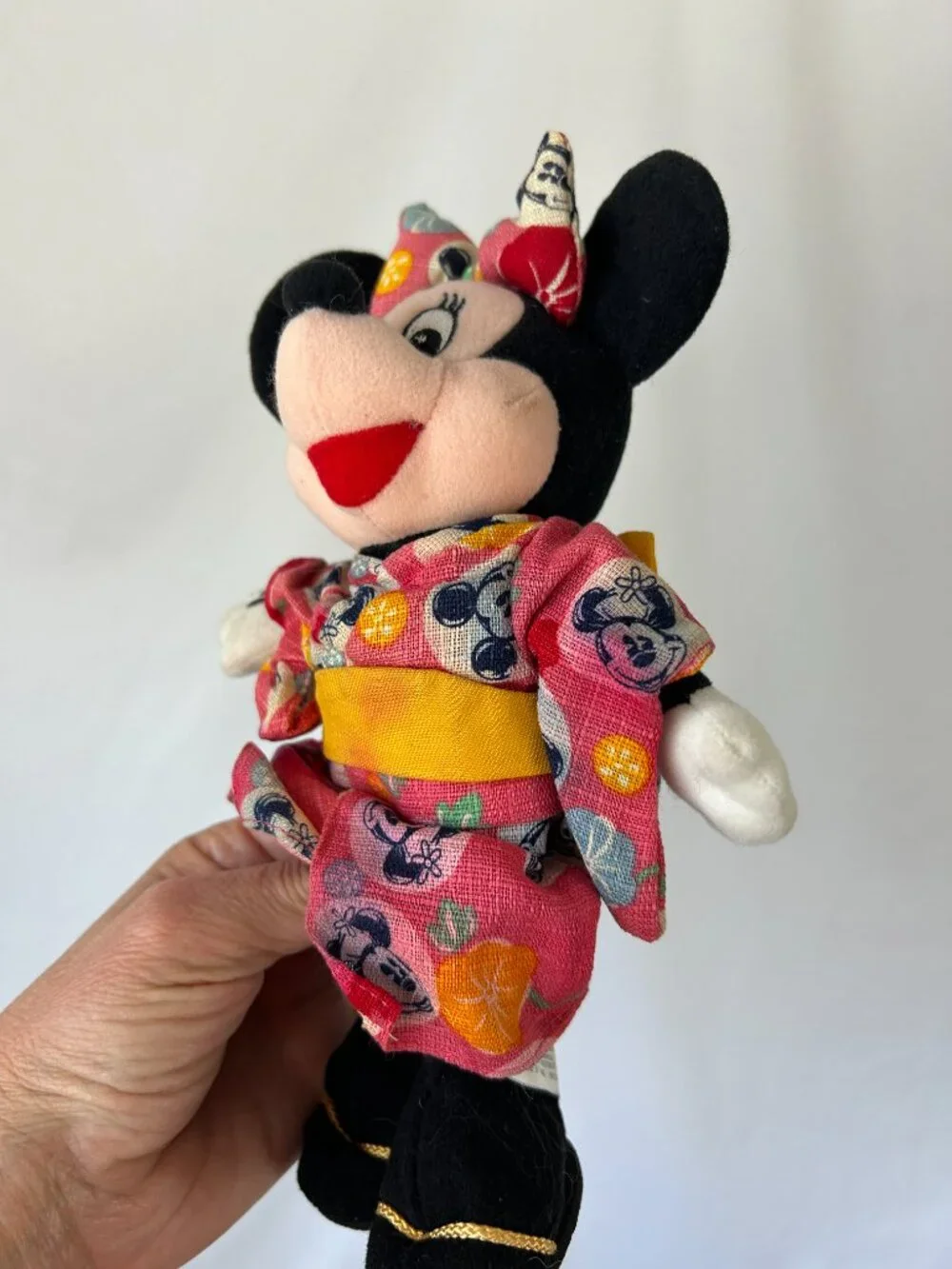 Vintage Minnie Mouse in Japanese Kimono 8